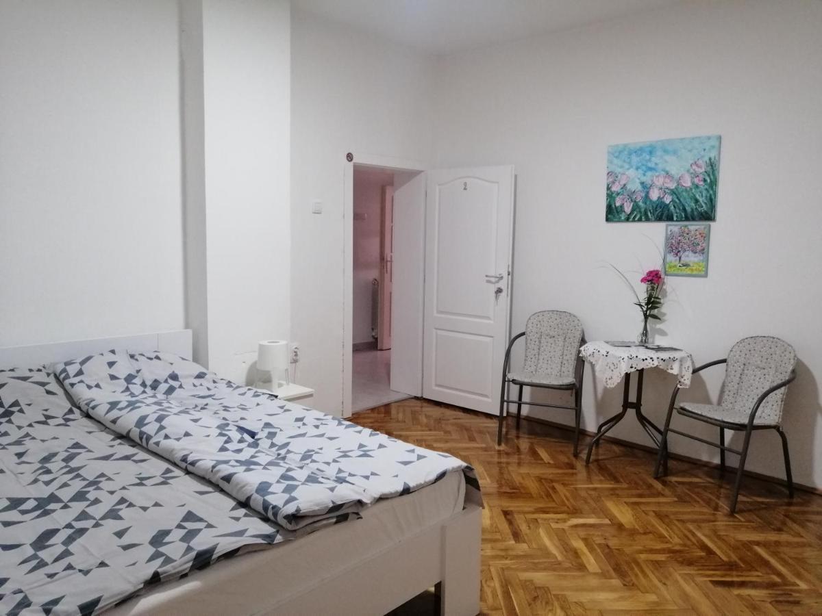 Apartman Nana Ягодина Екстериор снимка