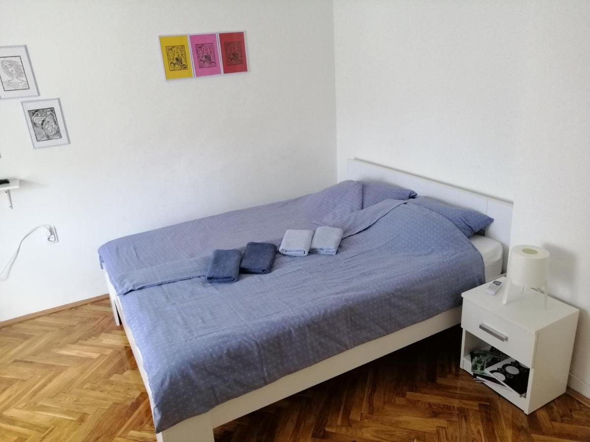 Apartman Nana Ягодина Екстериор снимка