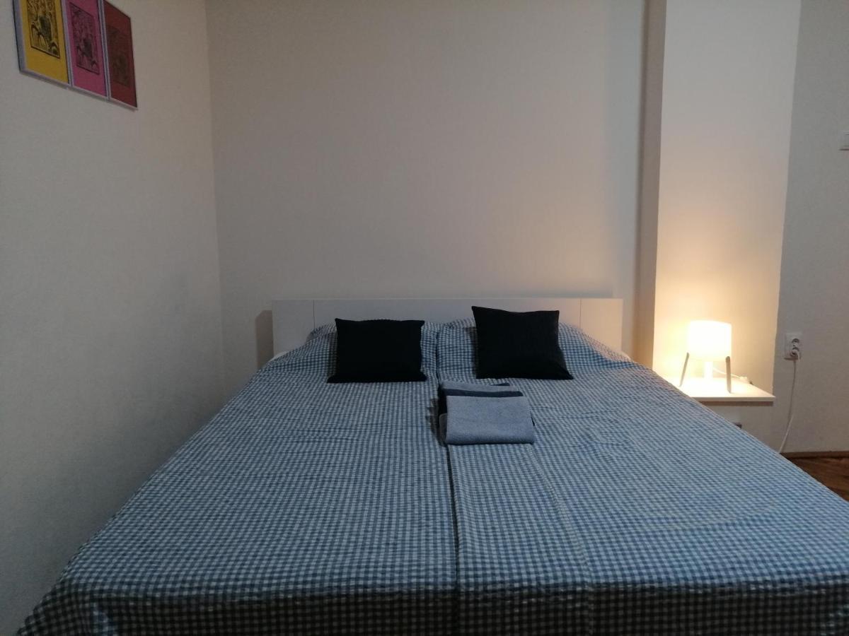 Apartman Nana Ягодина Екстериор снимка